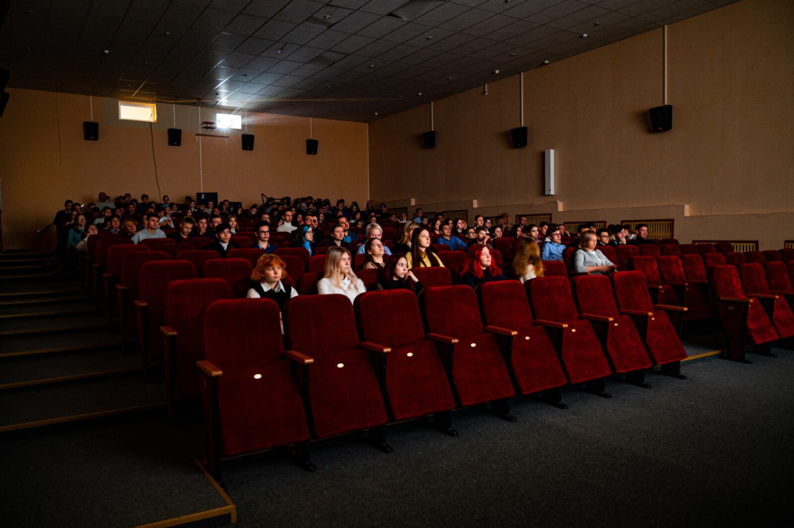 19 и 22 ноября в кинотеатре «Киносфера» прошли специальные показы  исторического фильма «Петр I. Последний царь и первый император» | «Центр  культуры и досуга»